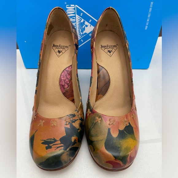 John Fluevog Daily Miracles: Fortune Floral - Picture 4 of 16